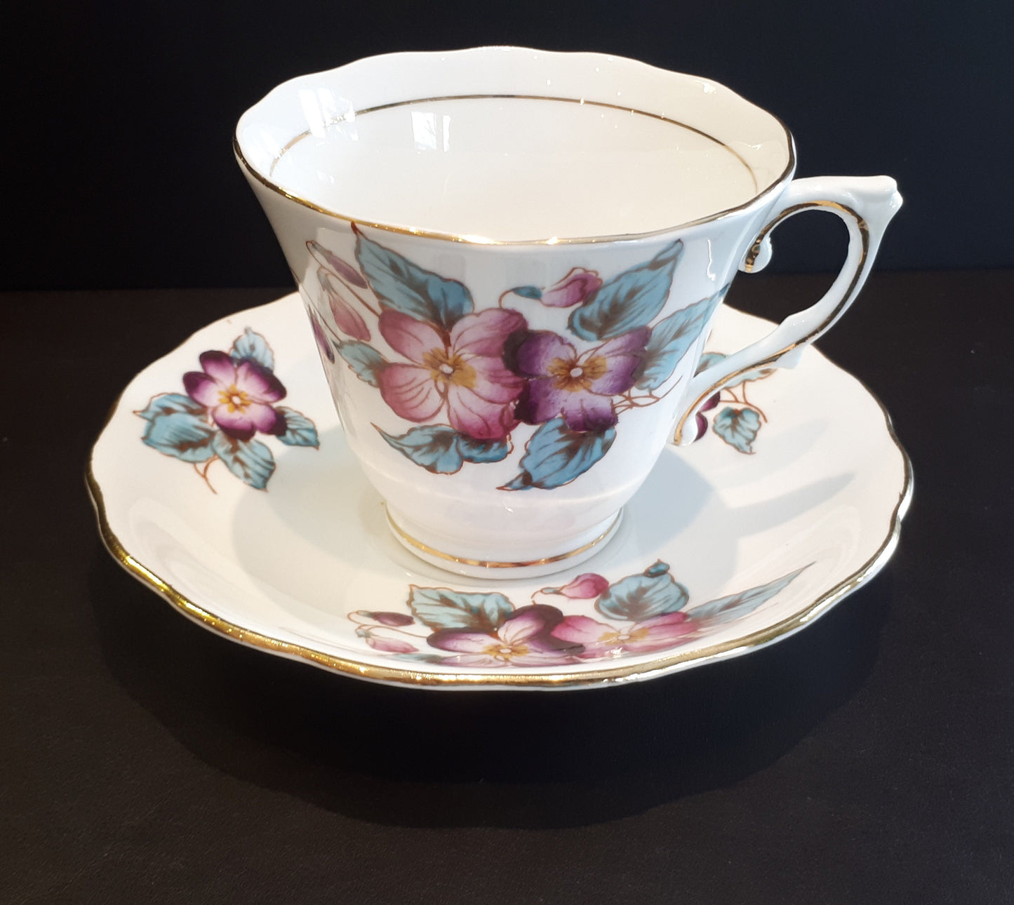 Colclough Bone China TeaCup and Saucer bright floral 6630