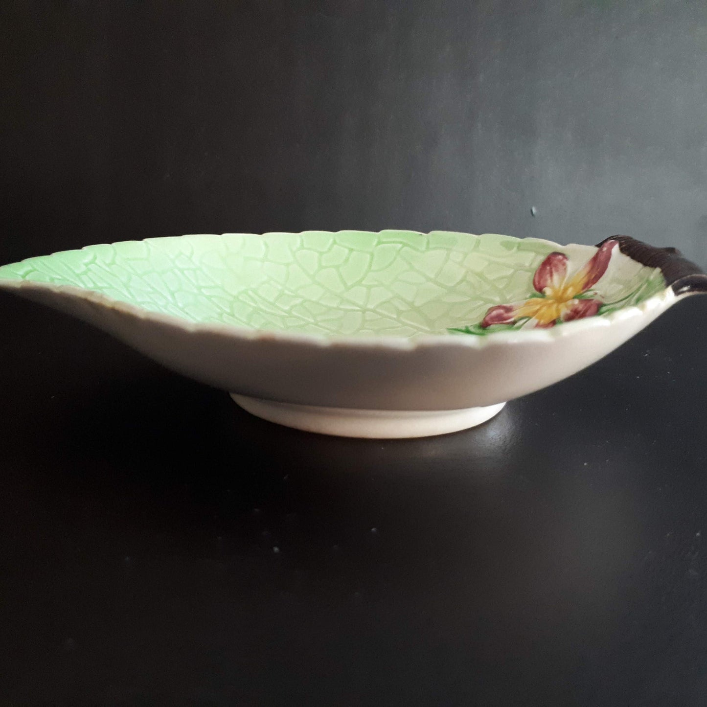 Vintage Carlton ware Green Apple blossom leaf plate dish