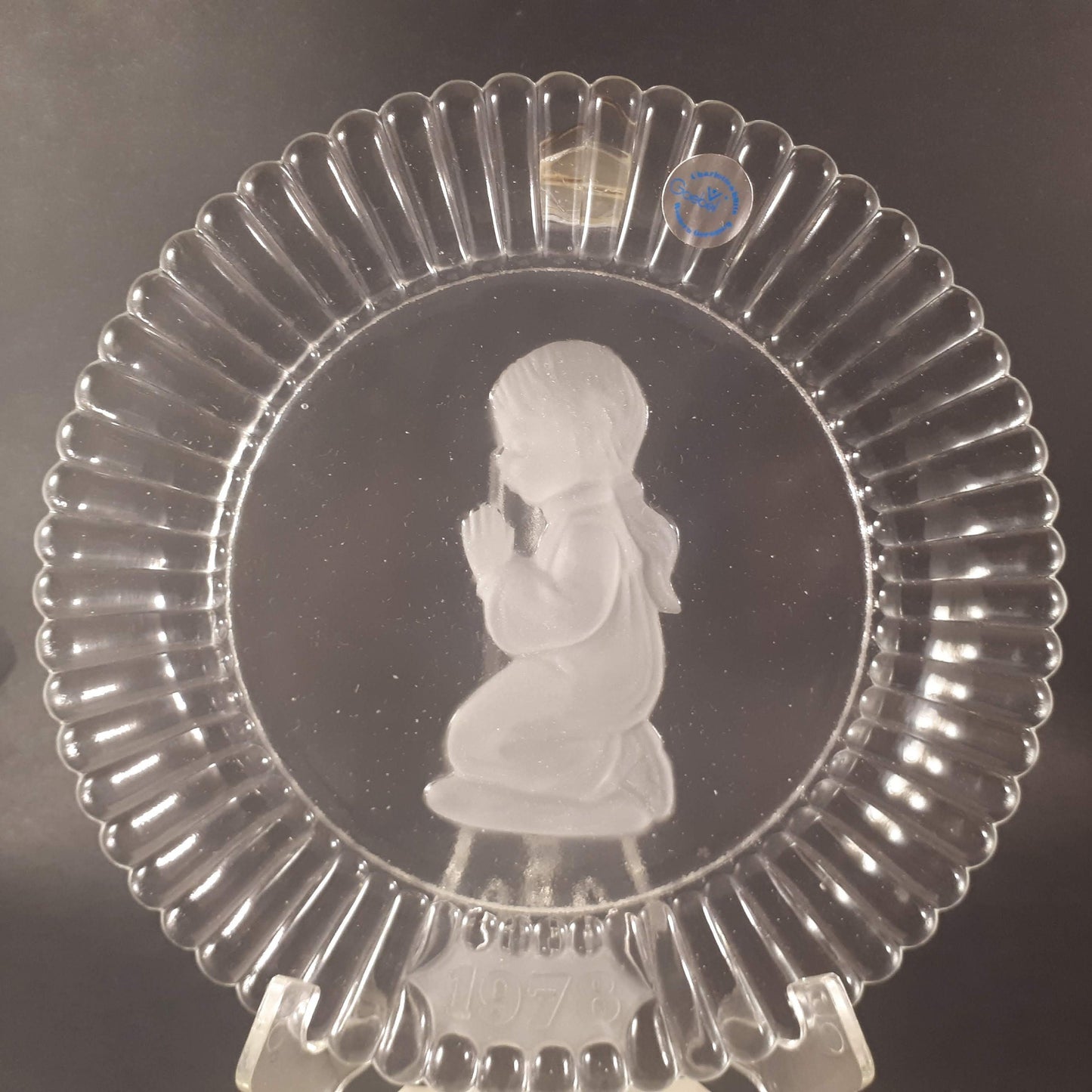 GOEBEL 1978 First Edition Annual Crystal Glass Plate Original Box Praying Girl