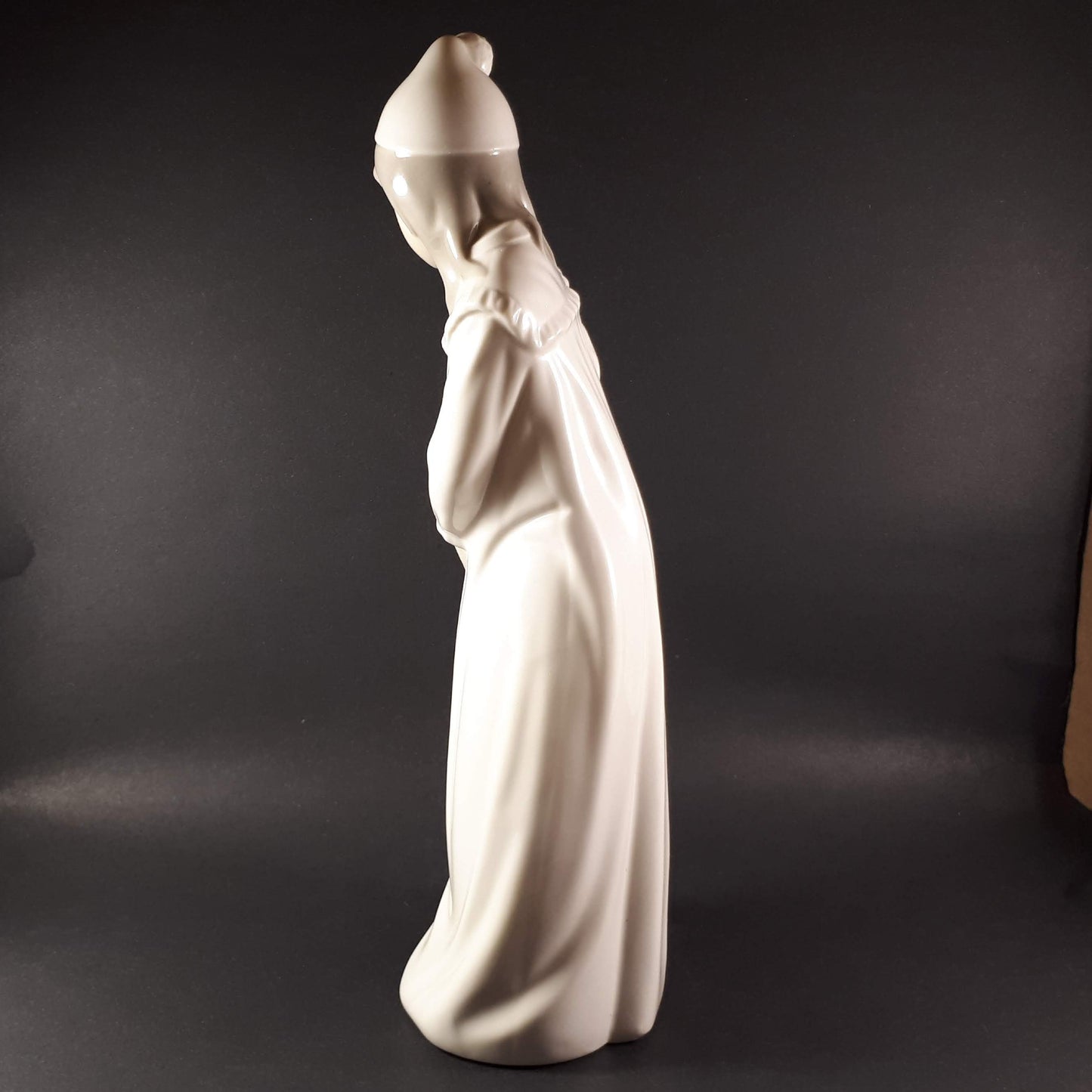 Lladro Daisa NAO Girl with Torn Nightgown Figurine Vintage 1980’s