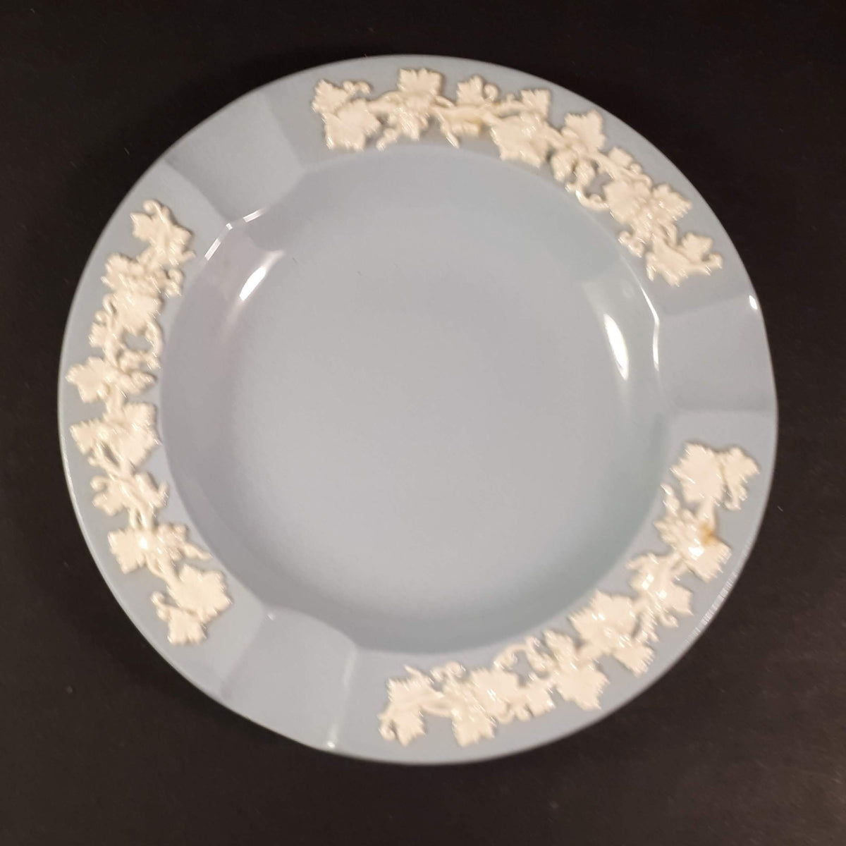 RARE Wedgwood Etruria and Barlaston large Ashtray 5 3/4 " inches