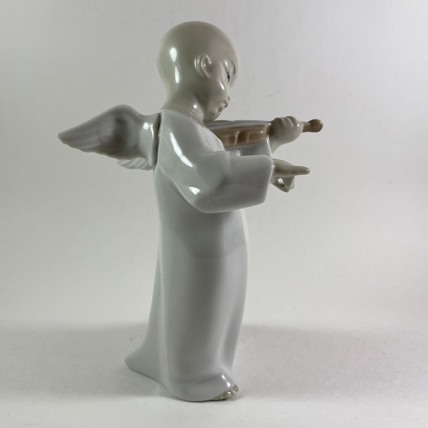 LLADRO 4536 Angel Boy Playing Violin 1971-1974 Retired