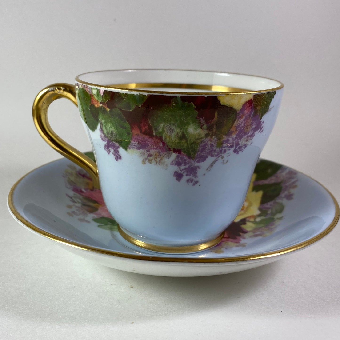 RARE !!! Stunning Stanley Cabbage roses pattern on baby blue shade teacup set