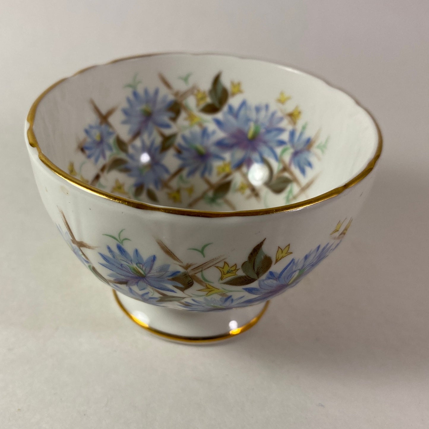 Aynsley, Blue Corn Daisy Flowers & Trellis open Sugar bowl