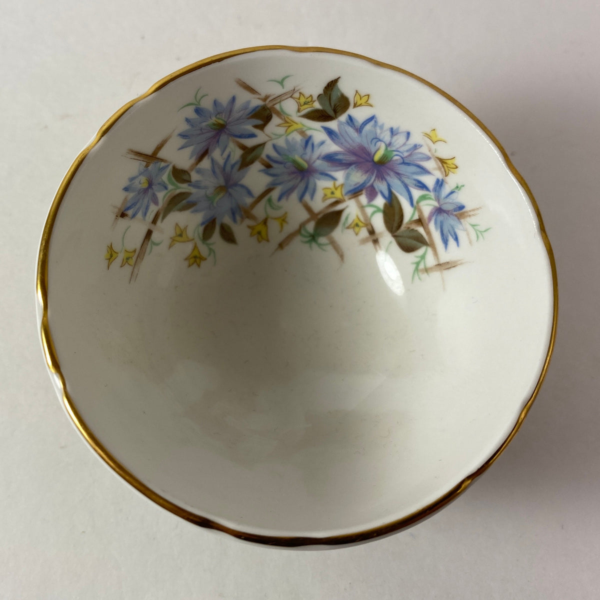 Aynsley, Blue Corn Daisy Flowers & Trellis open Sugar bowl