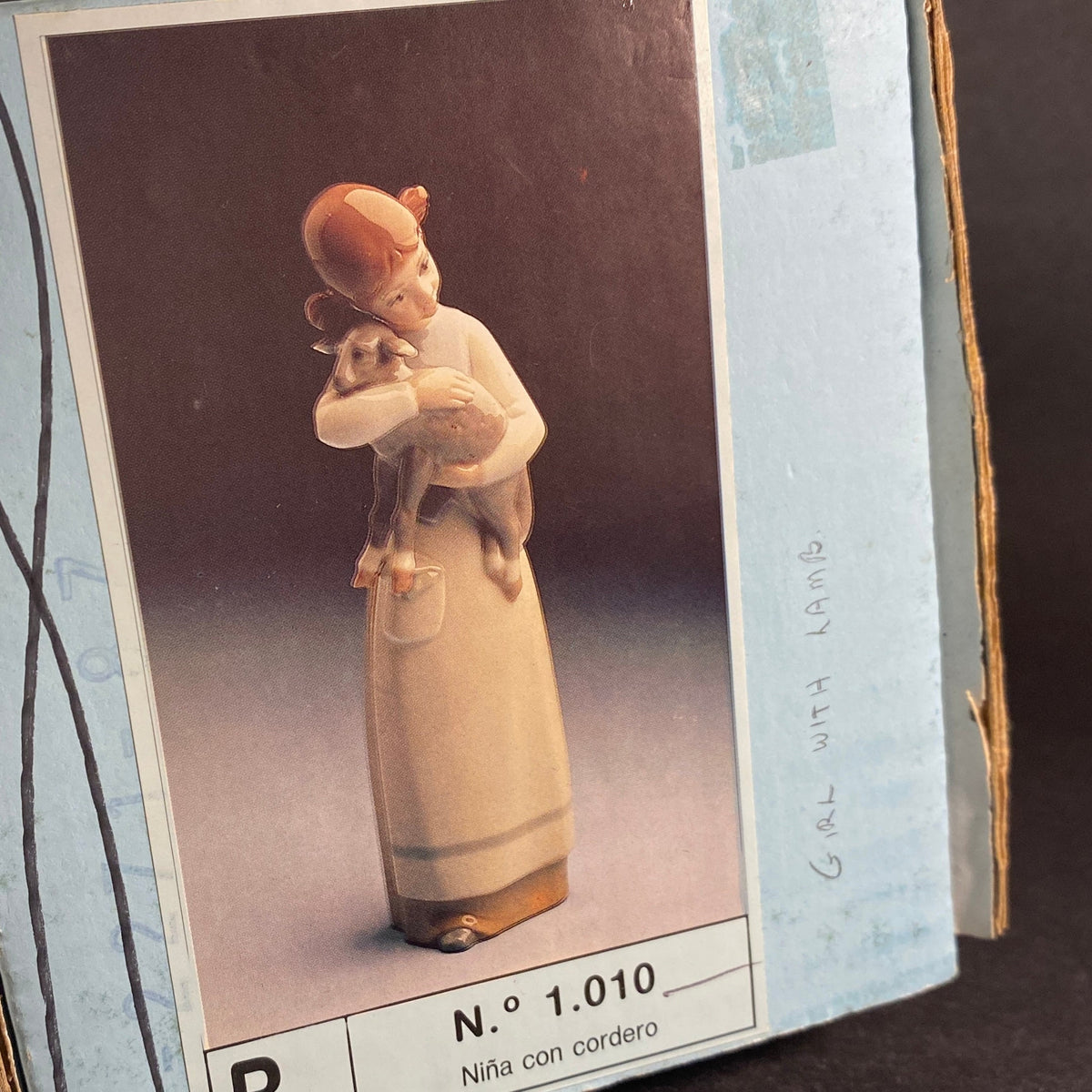 Lladro Girl with Lamb 8 1/2" Porcelain Figurine #1010 with original Box