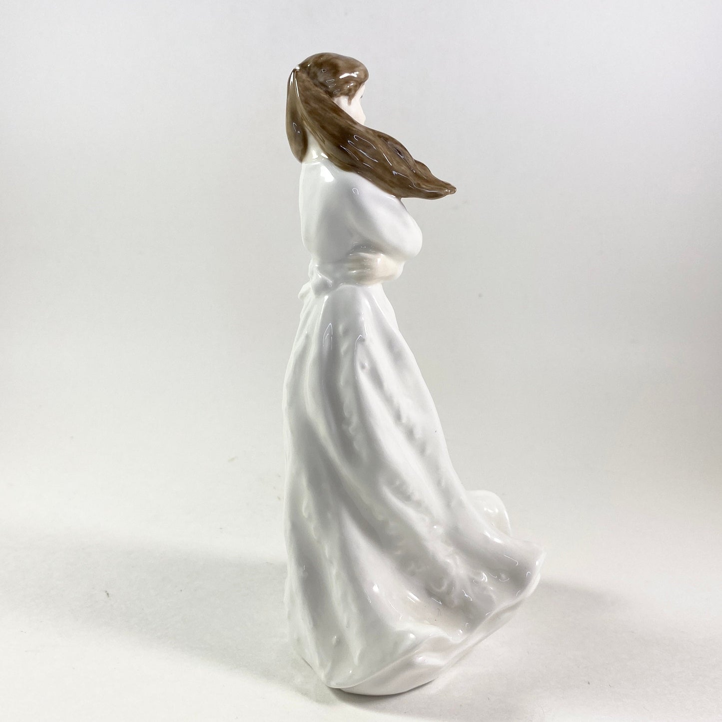 Royal Doulton Embrace International collectors club figurine HN 4258