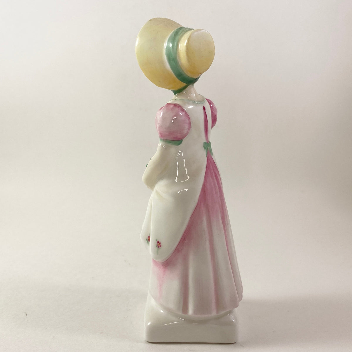 RARE !! Royal Doulton EMMA Figurine HN 2834 English Lady Kate Greenaway Collection 1976