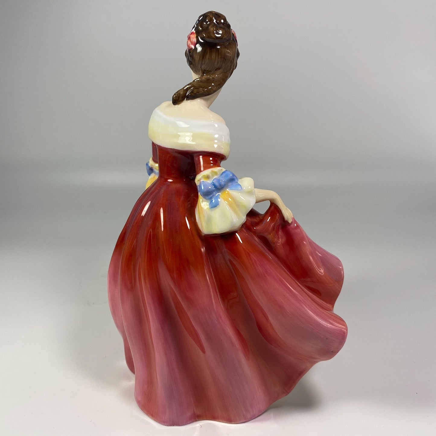 Royal Doulton Southern Belle HN 2229. 1957 Series Beautiful Condition 8 " inches