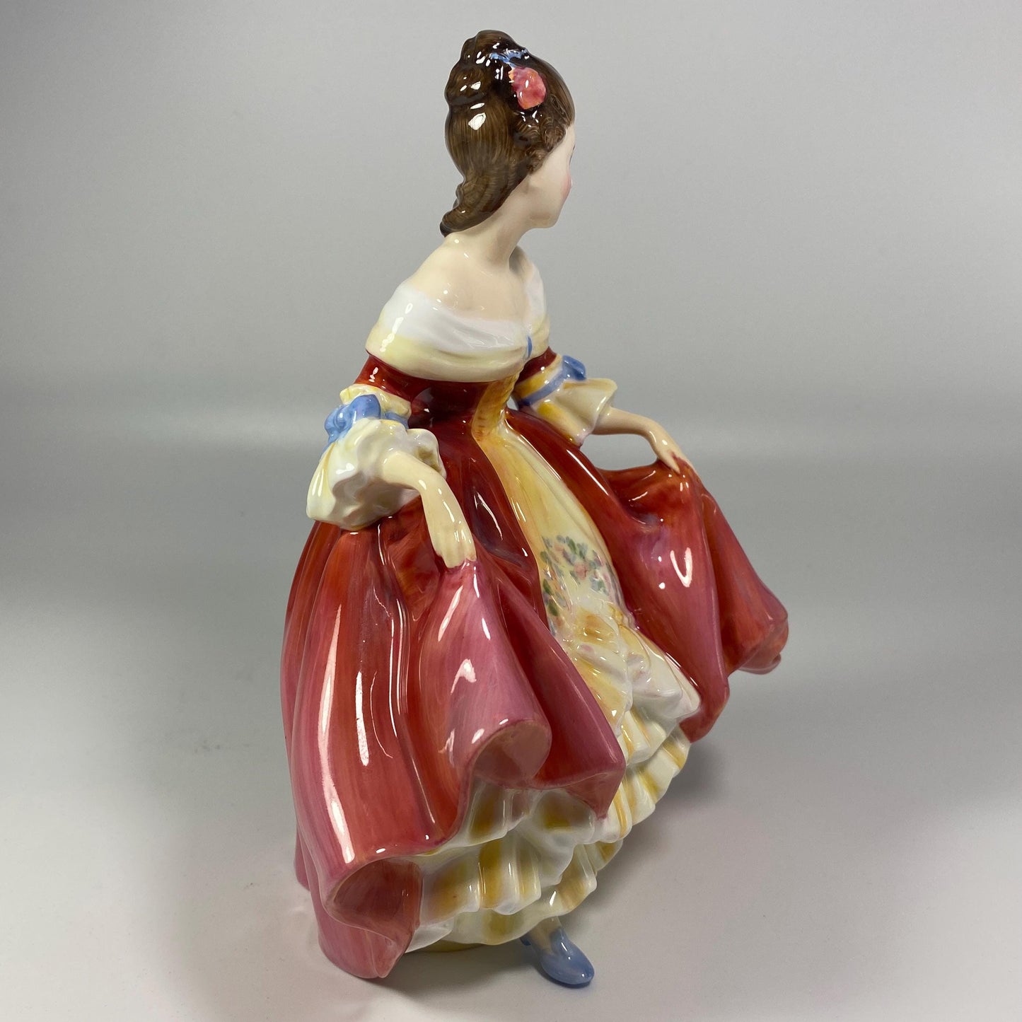 Royal Doulton Southern Belle HN 2229. 1957 Series Beautiful Condition 8 " inches