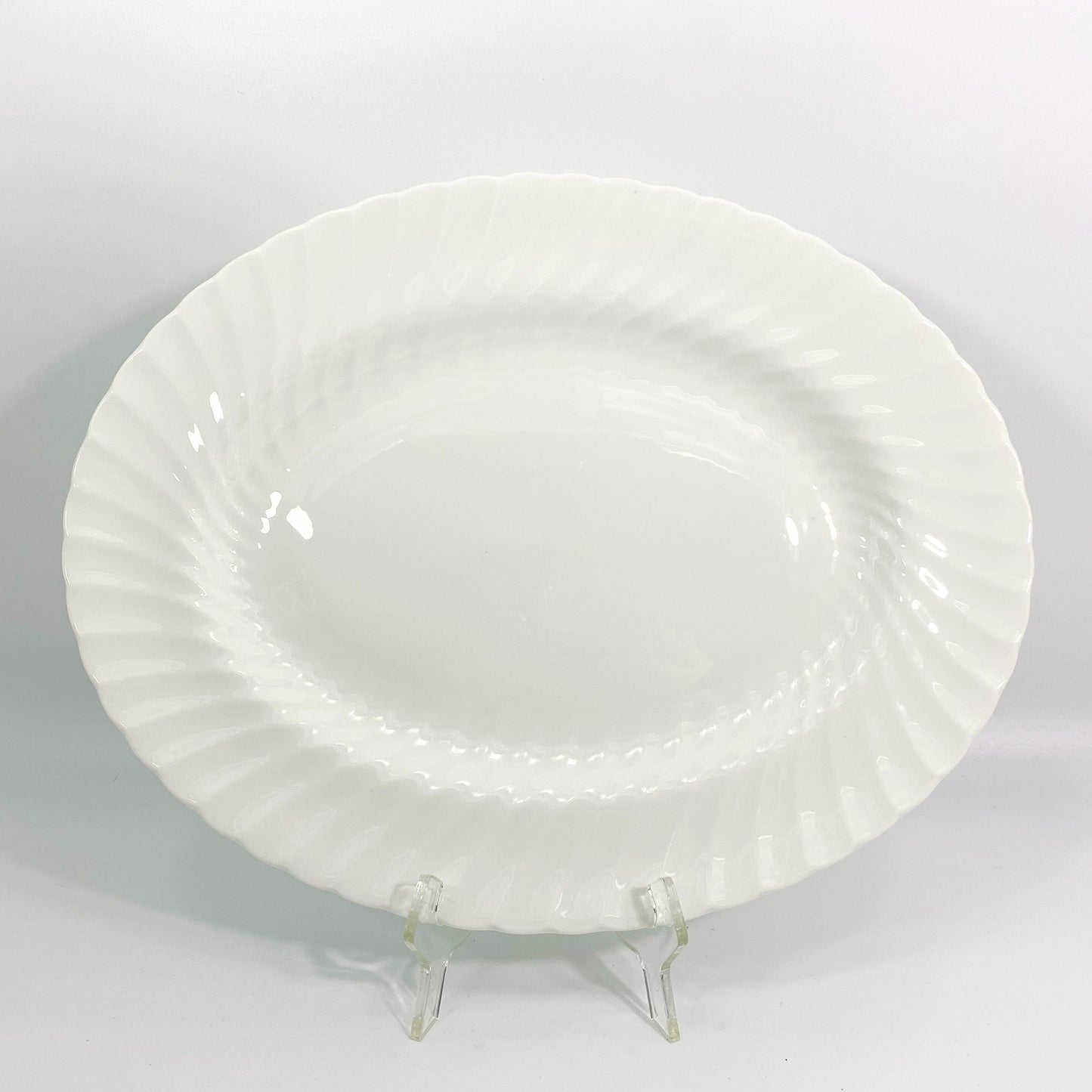 Wedgwood Candlelight Oval Serving Platter, 14" (G74)