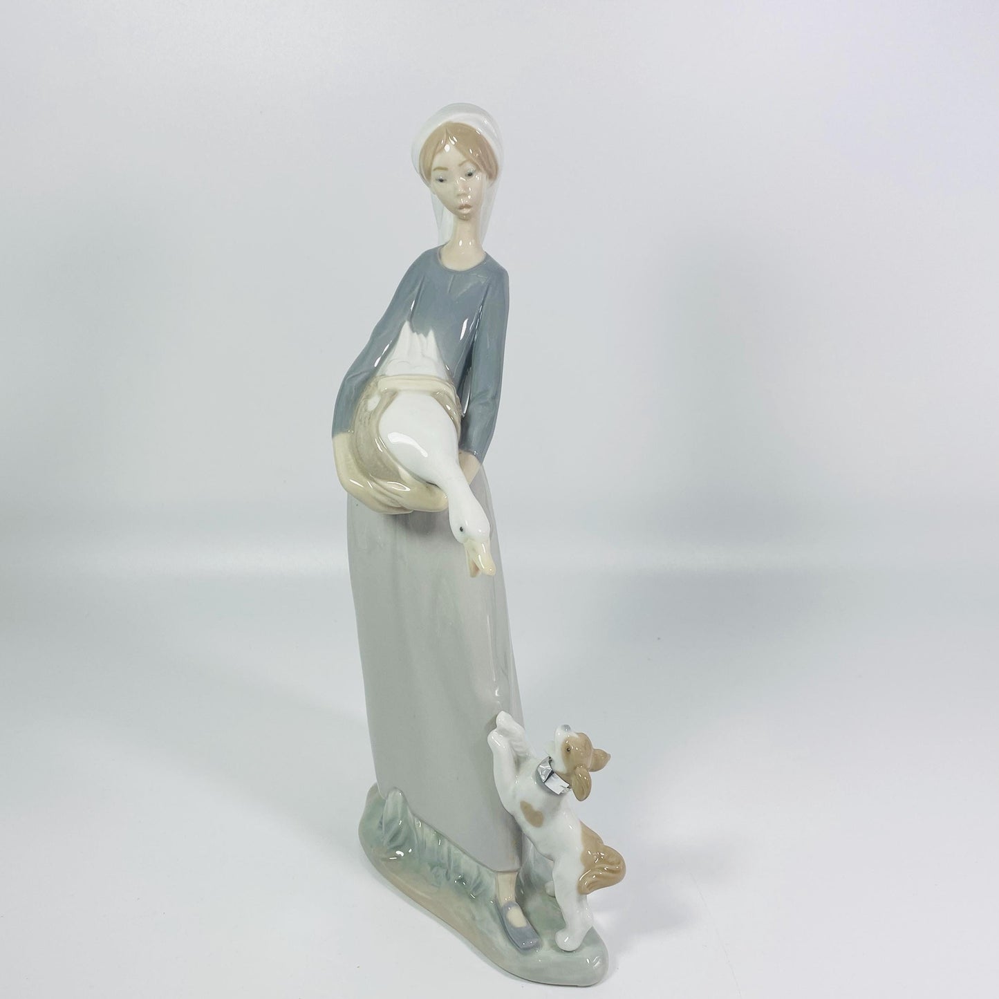 Retired Lladro Girl With Goose And Dog Figurine 4866 10.5” Tall Mint with Box