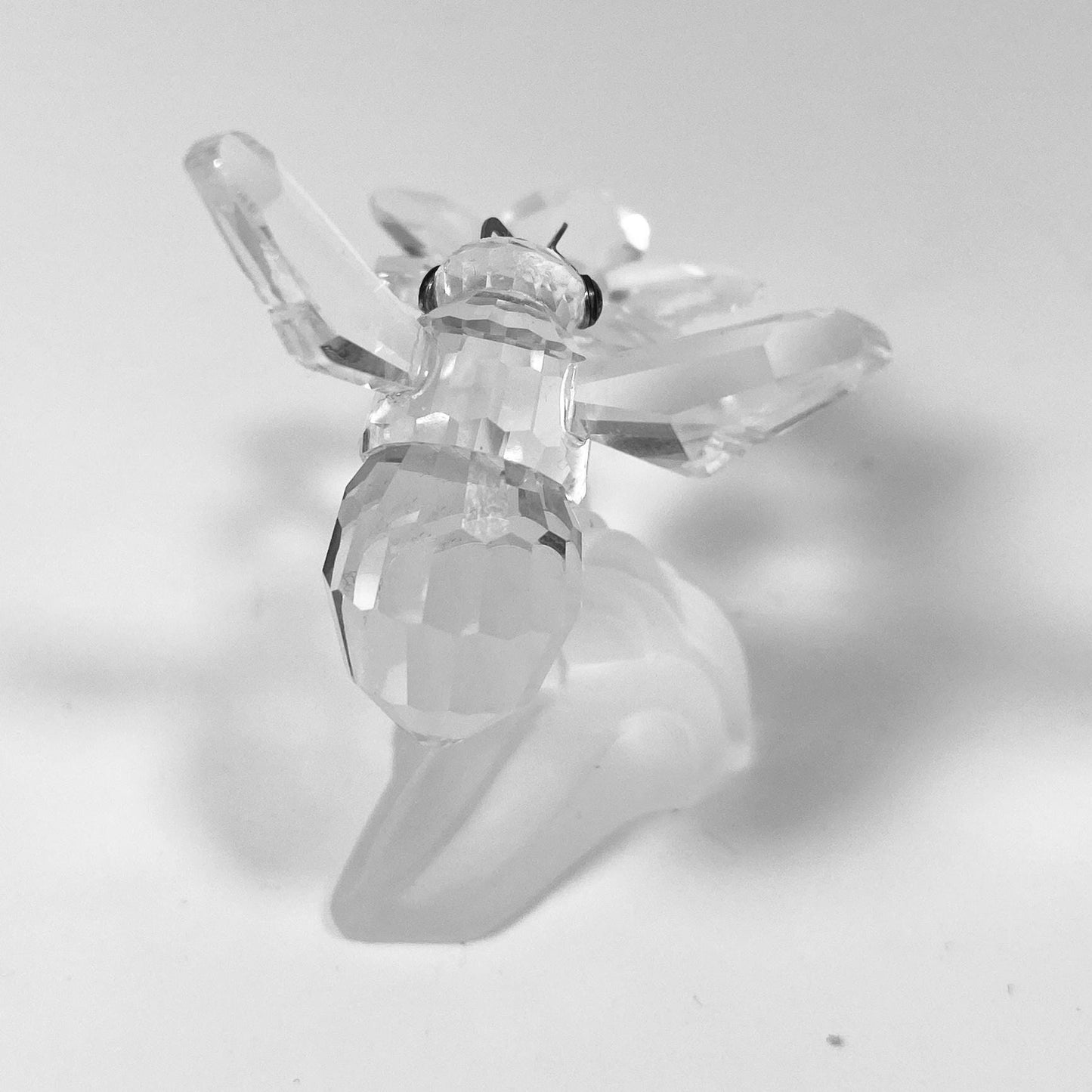 Swarovski Silver Crystal 7615 NR 000 002 Bumble Bee and Flower w/Box