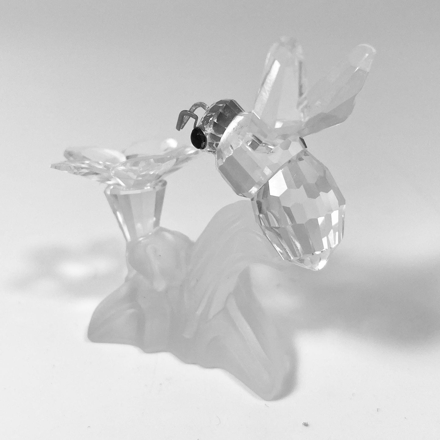 Swarovski Silver Crystal 7615 NR 000 002 Bumble Bee and Flower w/Box
