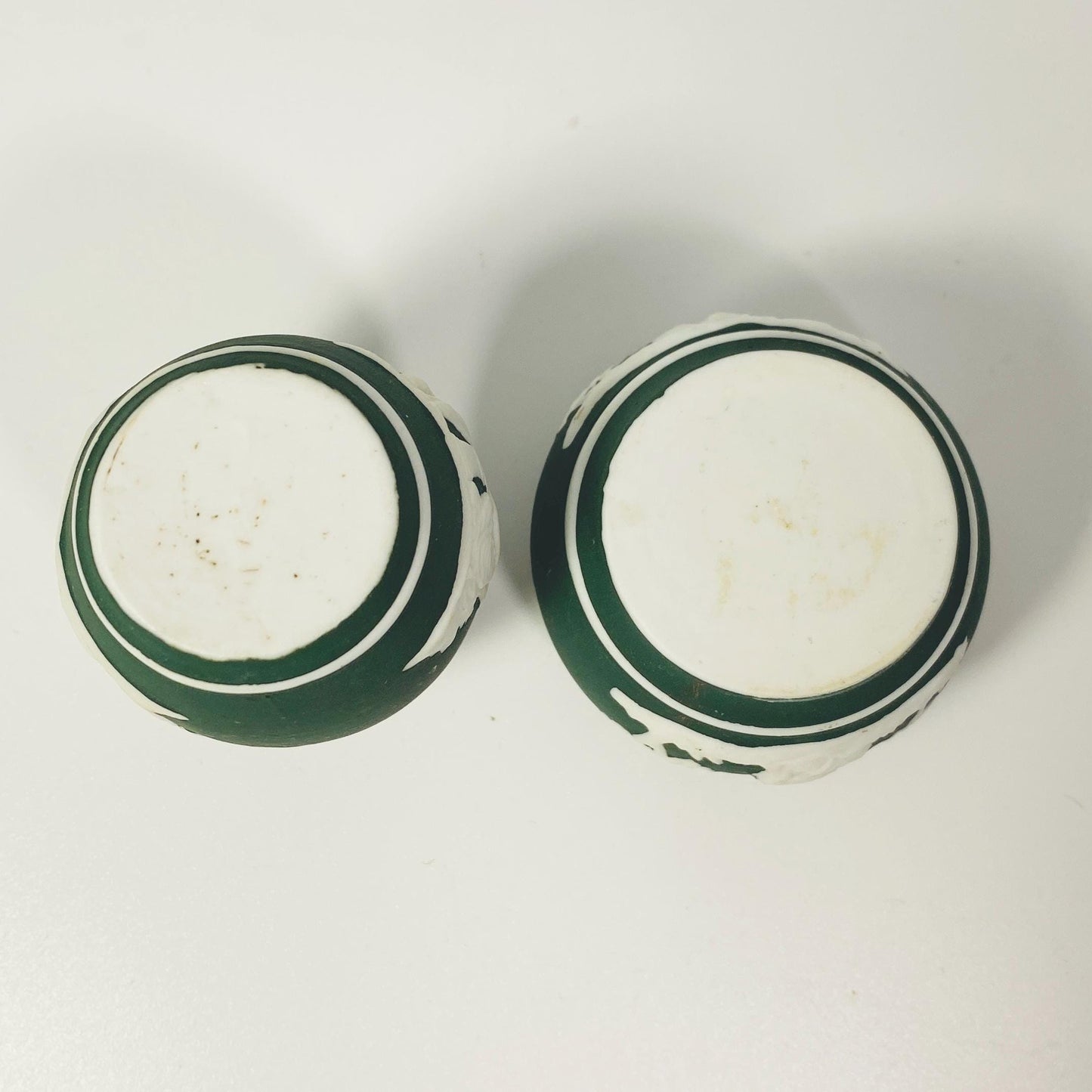 Antique Wedgwood Extremely Rare green unmarked small salt sellers