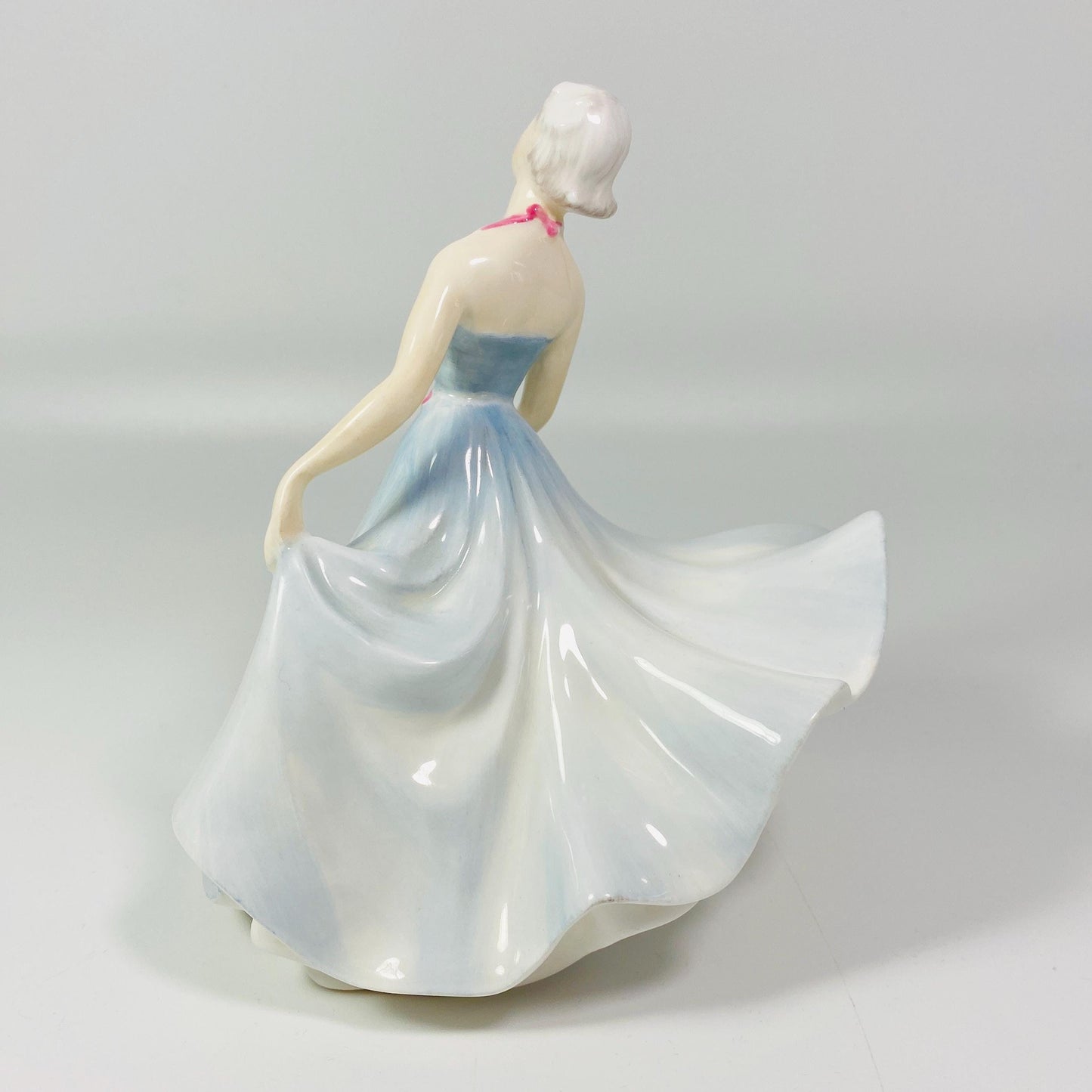 Royal Doulton PIROUETTE HN 2216 Year 1958 Lady Figurine