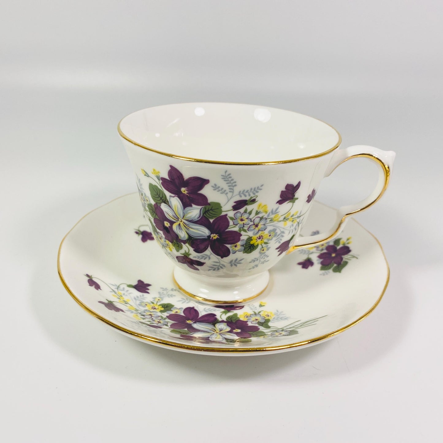 VTG Royal Vale Fine Bone China Tea Cup & Saucer purple gold trim Floral Retro