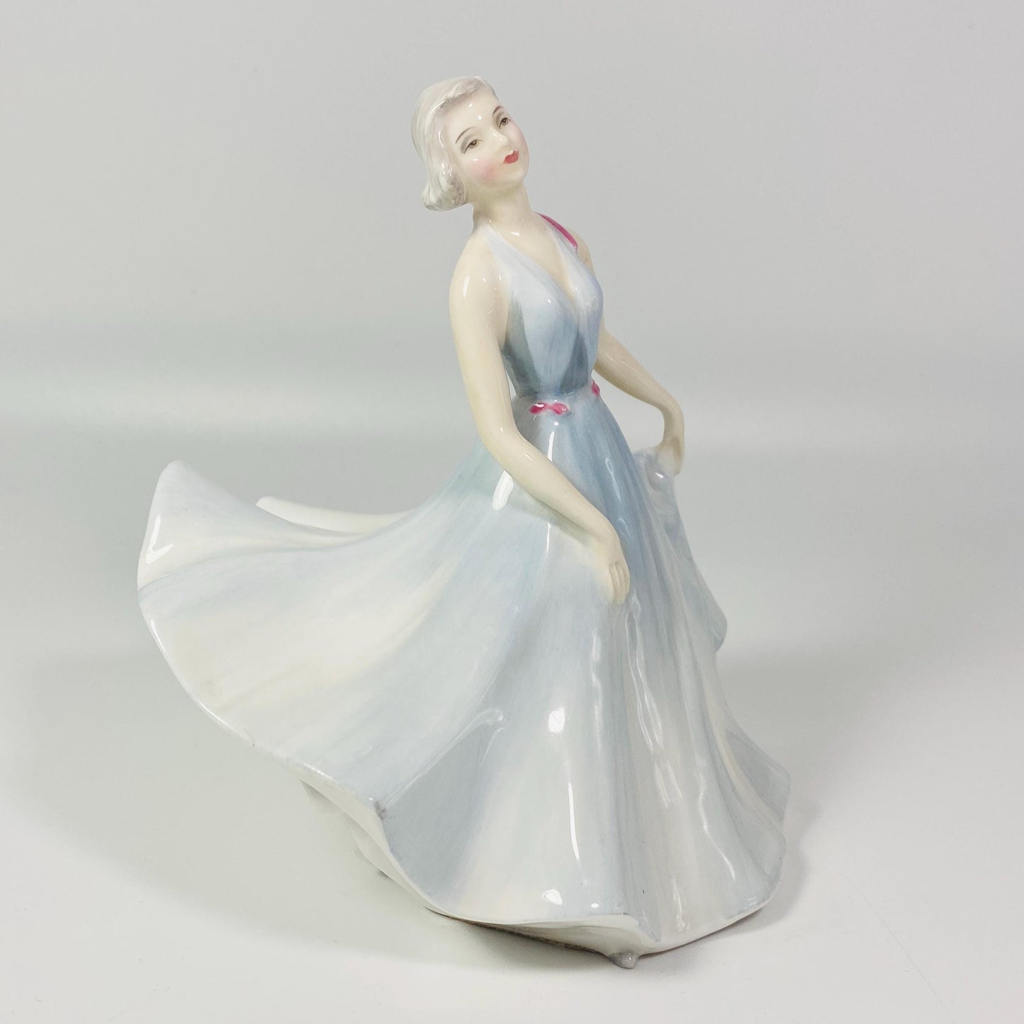 Royal Doulton PIROUETTE HN 2216 Year 1958 Lady Figurine