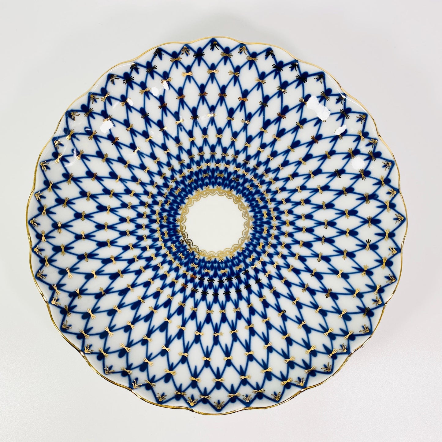RARE !! Vintage Lomonosov COBALT Blue net round Biscuit Cookie Fruit Candy BOWL 8 1/2”