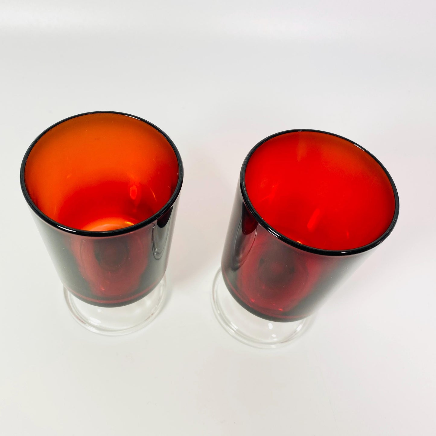 Set of 2 Acoroc France ruby red Wine Beverage Cavalier pedestal glasses 4 inches