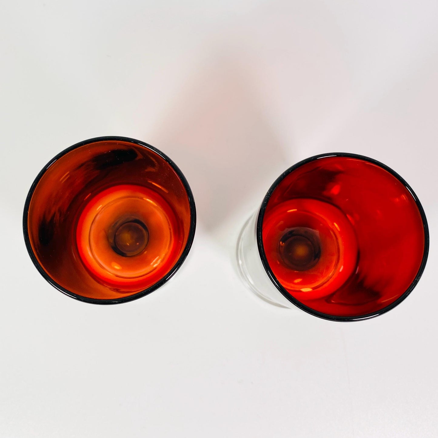 Set of 2 Acoroc France ruby red Wine Beverage Cavalier pedestal glasses 4 inches