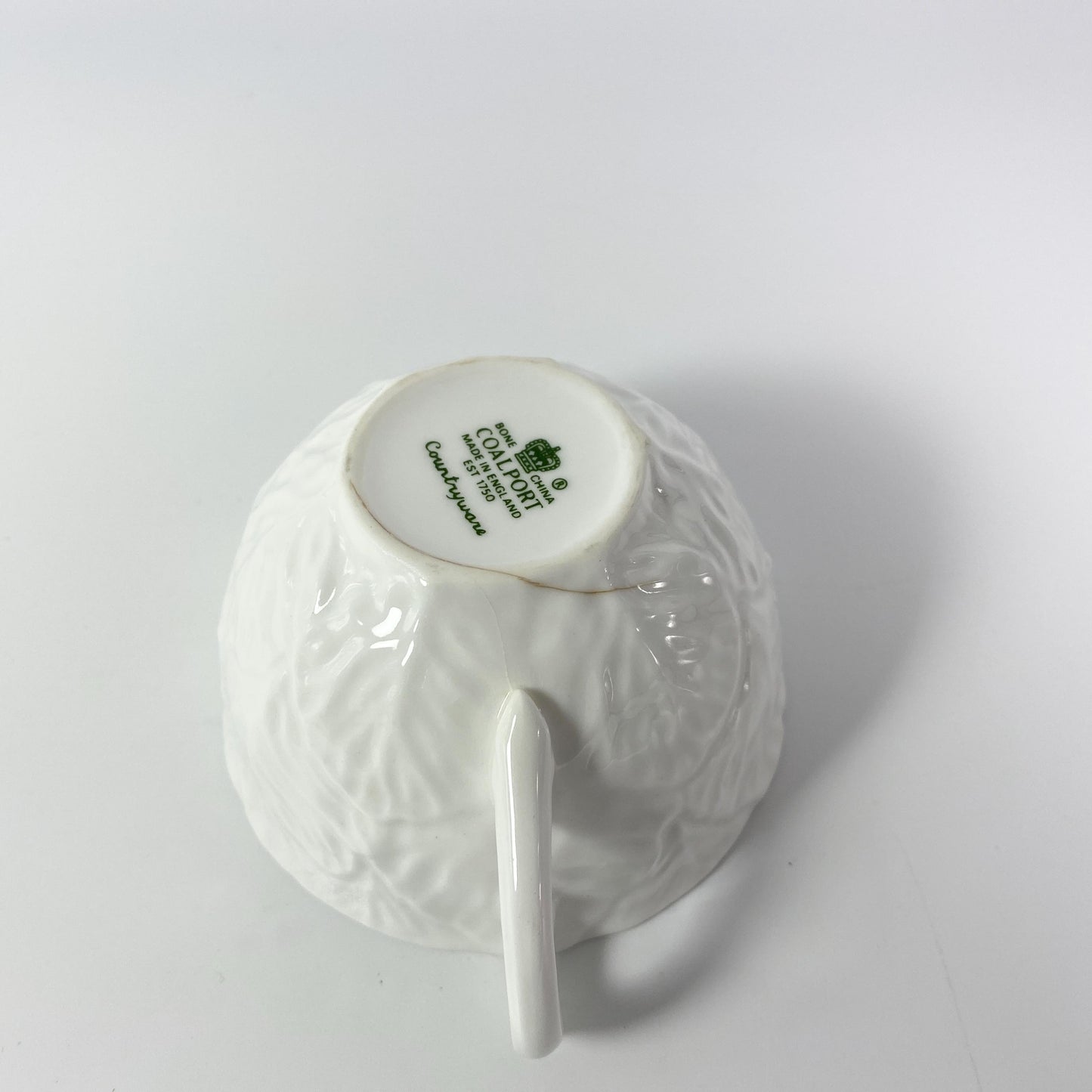 Coalport Countryware Bone China Teacup/Saucer White Embossed Cabbage Leaf