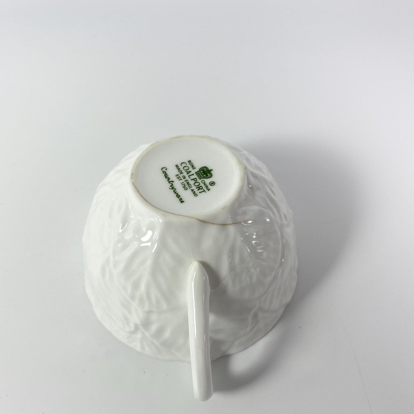Coalport Countryware Bone China Teacup/Saucer White Embossed Cabbage Leaf