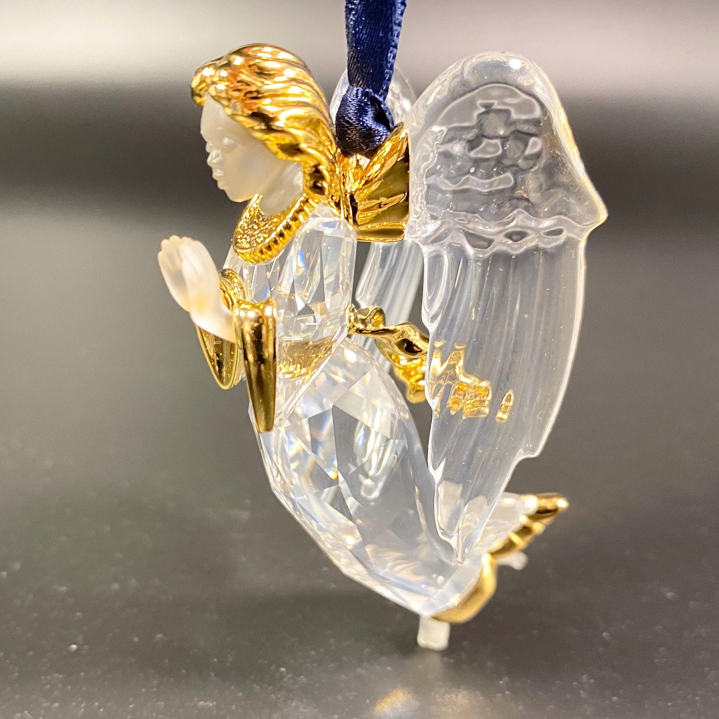 New- Swarovski Crystal Angel 2000 Gold Angel Christmas Ornament 243453