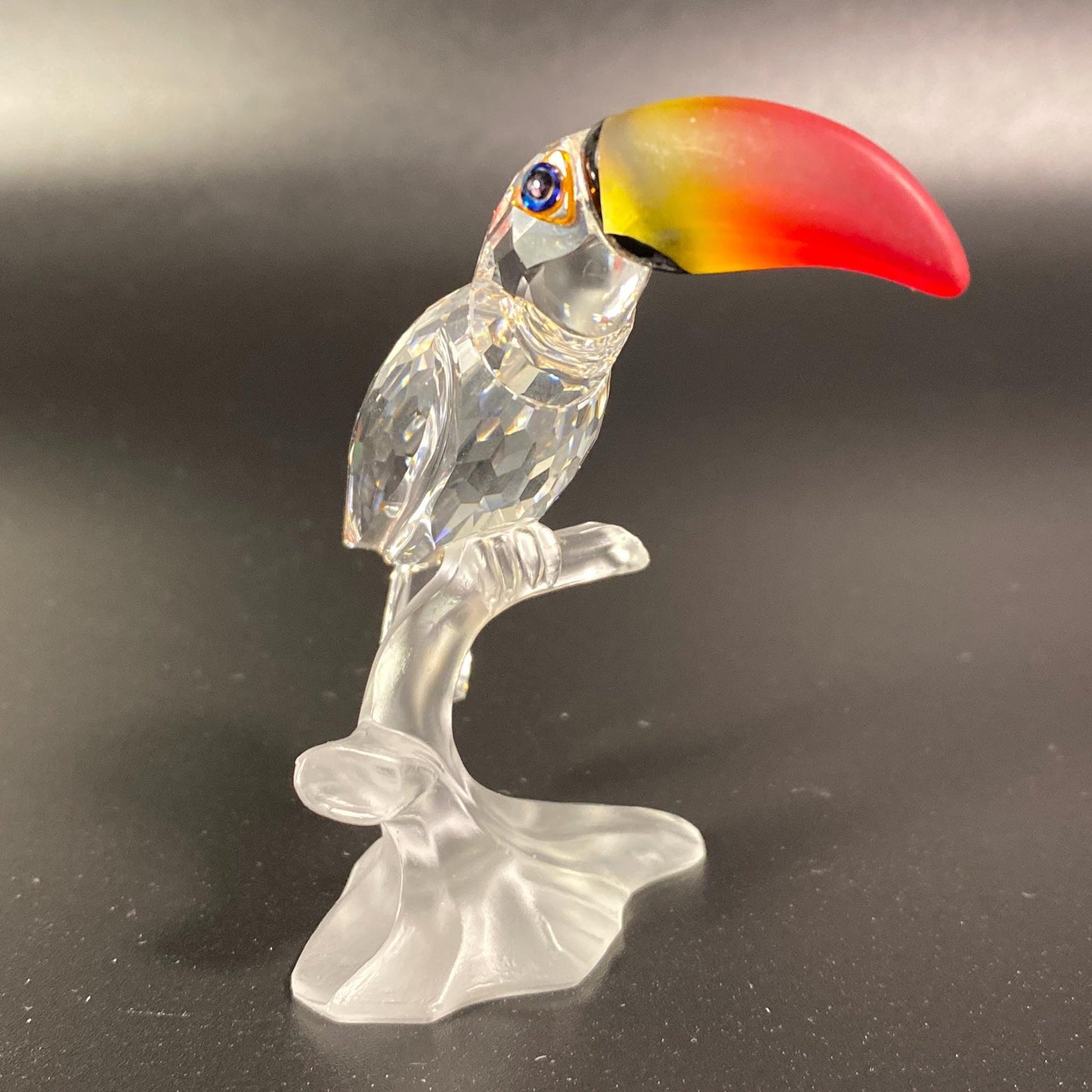 Swarovski Crystal Toucan Figurine Colorful Beak Tropical Bird 7621 with Box