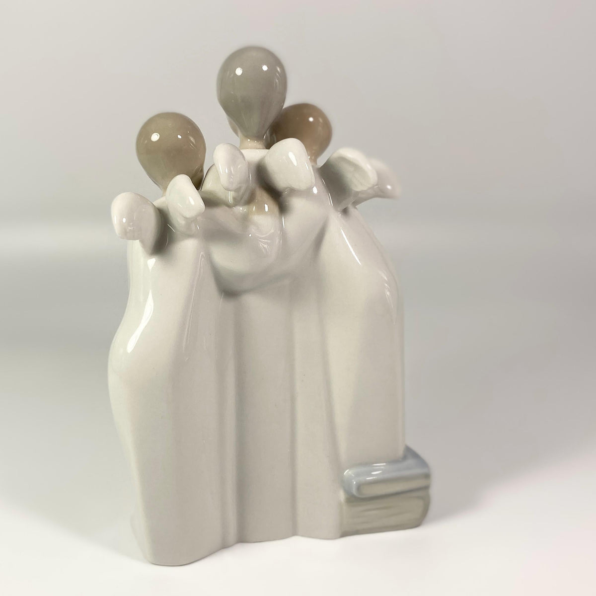 RARE !! Lladro Nao Retired Group of 3 Choir Angel Children Singing Figurine