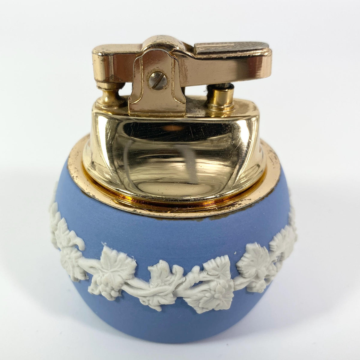 1950s Wedgewood Jasperware Light Blue/White Grapevine Lighter Made In England