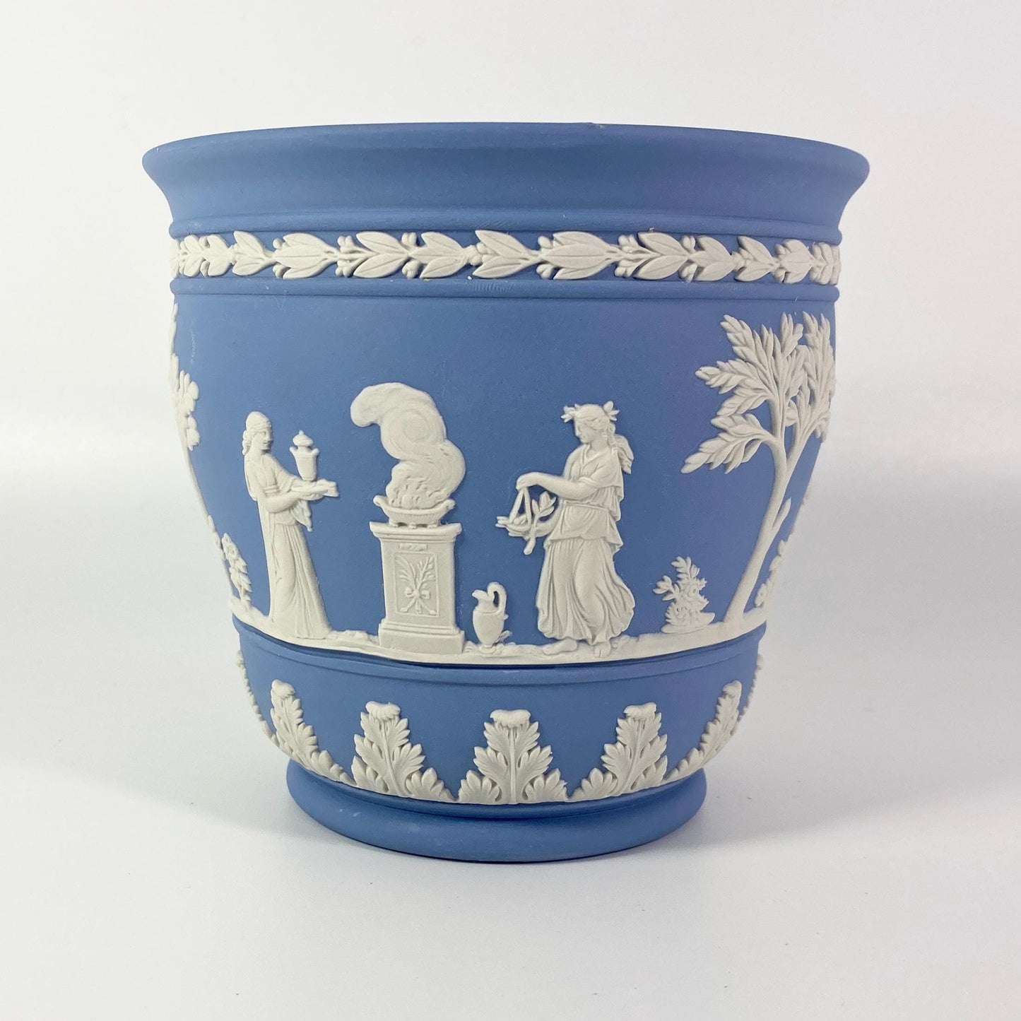 Wedgwood Jasperware Vintage Blue & White Planter Jardiniere/ Cache Pot