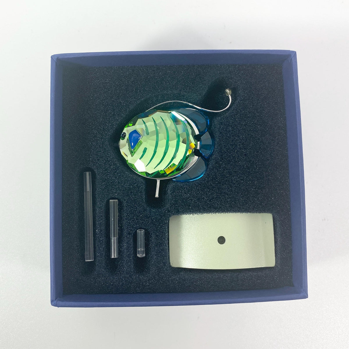 Swarovski- Coral Reef Display with 6 Exotic Fishes- Extremely RARE !!
