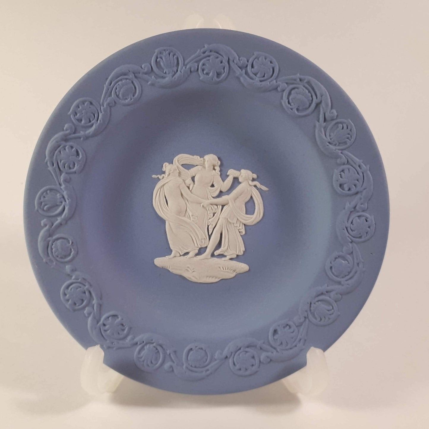 Vintage Wedgwood Blue Jasperware 3 Greek goddess dancing 4 1/2 " inches plate