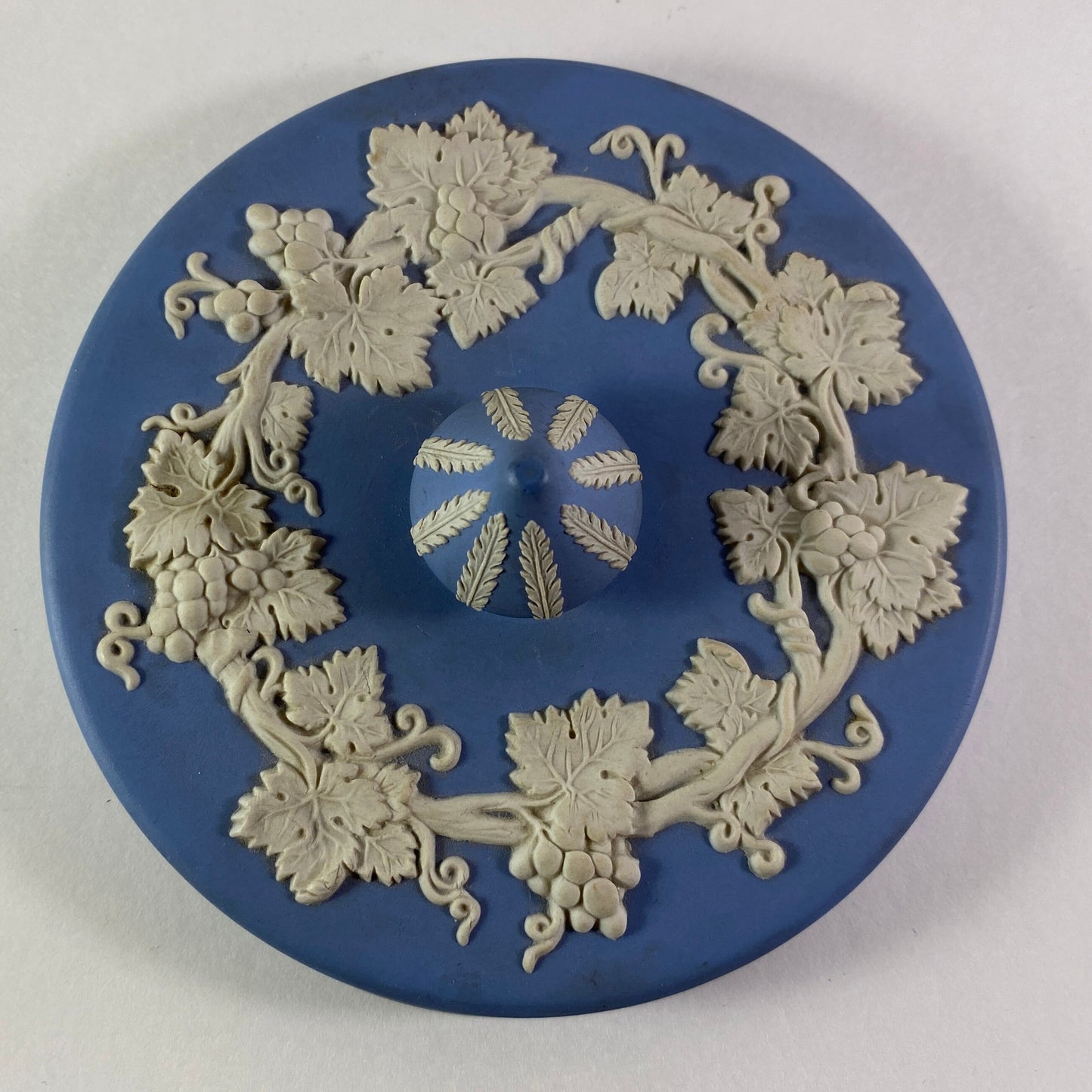 Large Wedgwood jasperware blue lidded trinket box