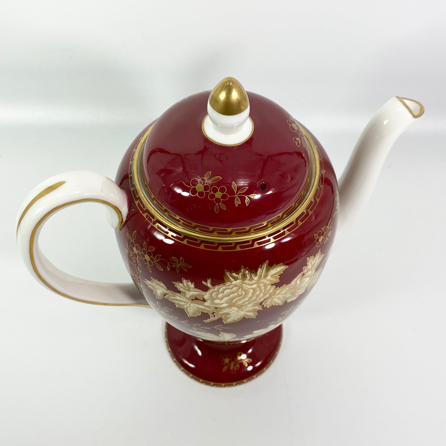 VTG Wedgwood Ruby Tonquin England Red Gold Floral Scalloped Coffee Tea Pot