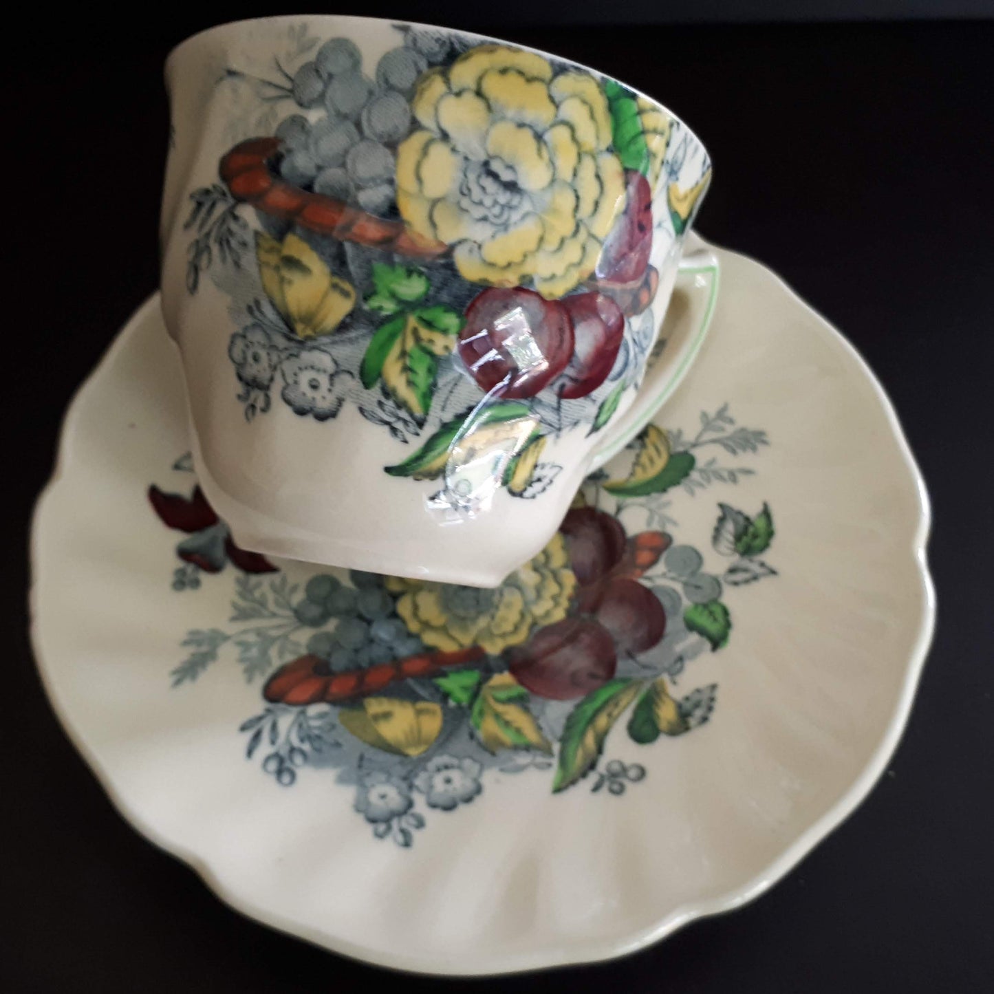 Set of 4 Royal Doulton Demitasse Cup Saucer The Kirkwood Flowers & Fruits design