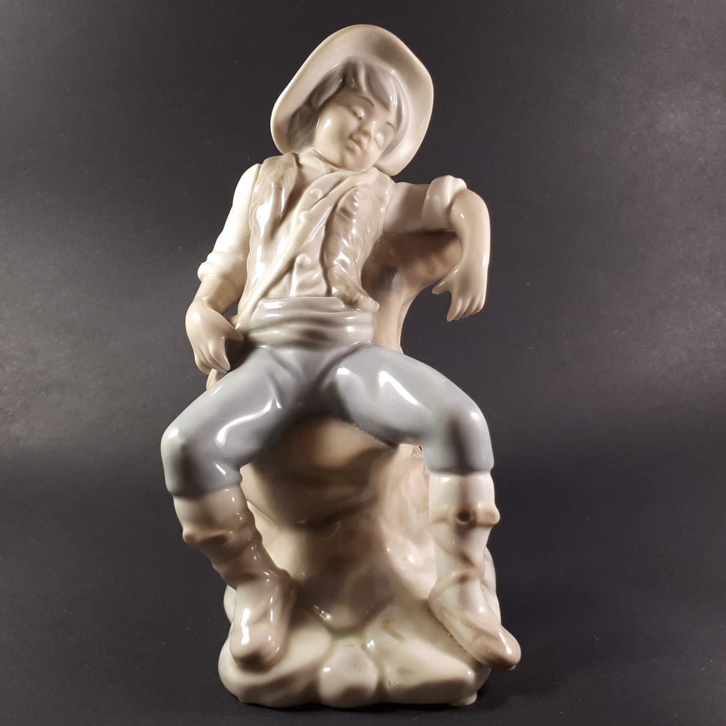 Vintage Tengra Spanish Porcelain Figurine: Sleeping Boy on Tree Trunk