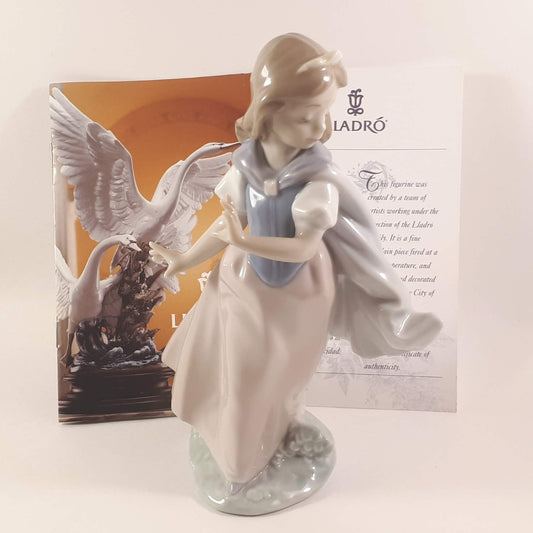 Lladro 6036 Young Princess Retired Figurine Rare, hard to find!