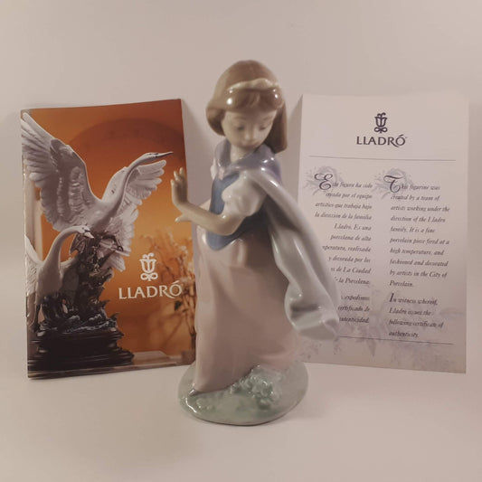 Lladro 6036 Young Princess Retired Figurine Rare, hard to find!