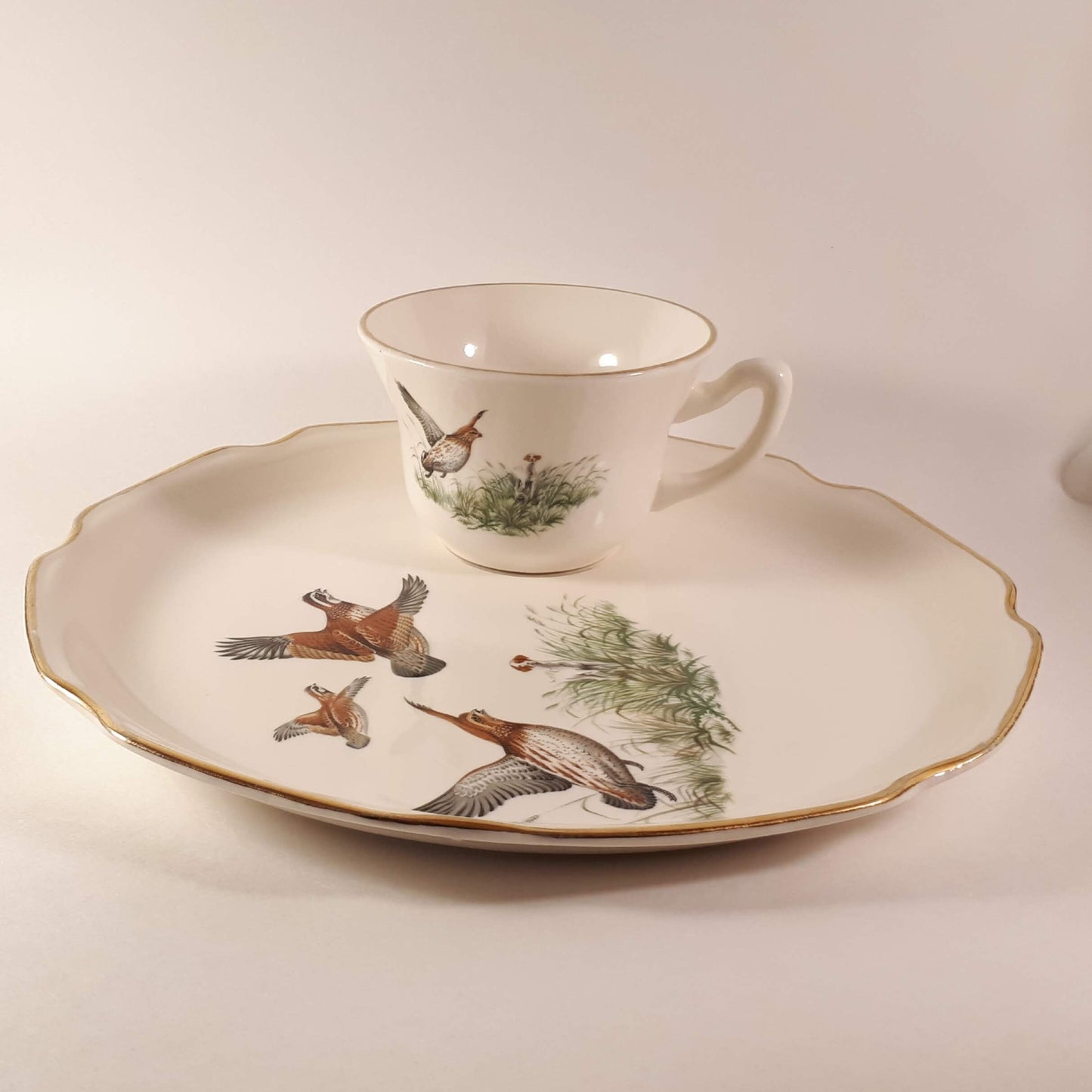 1950s Vintage Luncheon Plate & teacup Georgian USA, Grouses flying 22 KT