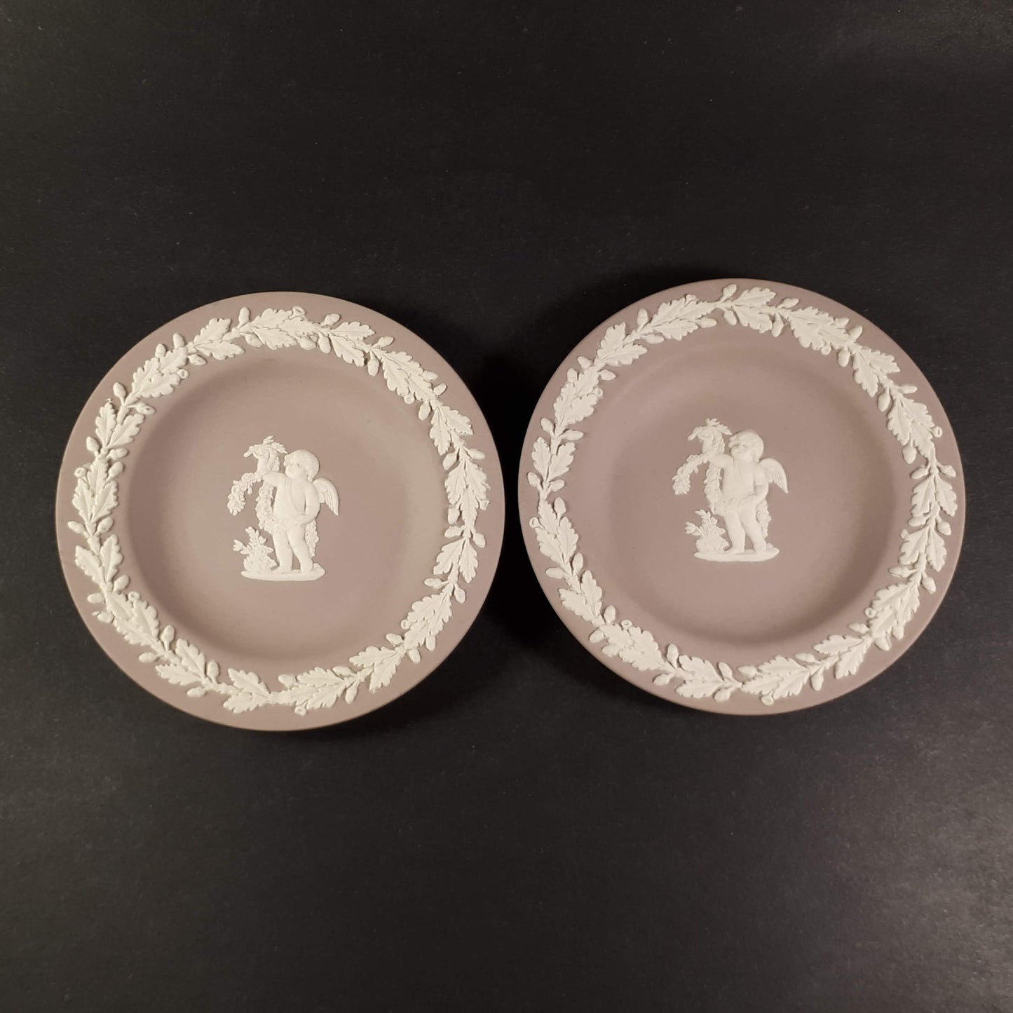 Extremely Rare !!! Wedgwood Jasperware Lilac Plate Dish Cherub - 4 1/2 inch