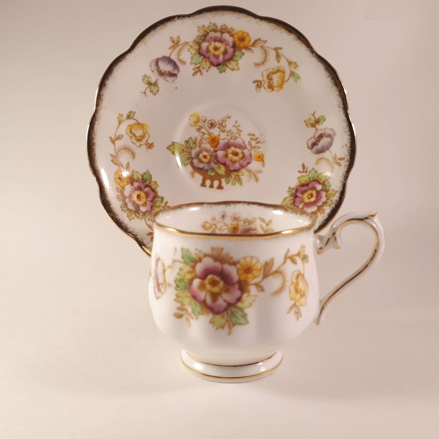 Vintage - English Royal Albert fine bone china - Evesham Pattern Poppies Pink...