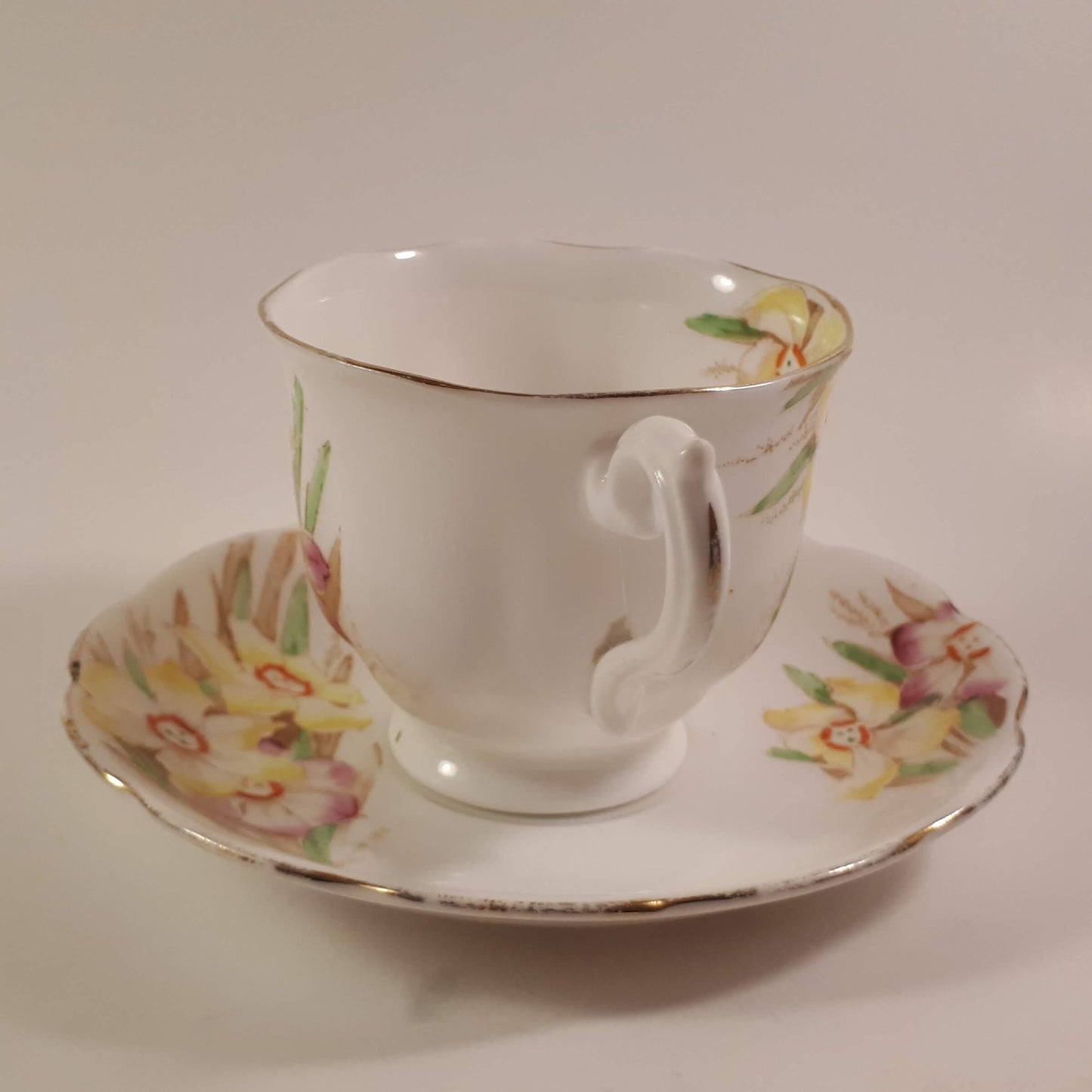 Vintage Royal Albert Narcissus Friendship Hampton footed Teacup and Saucer gold