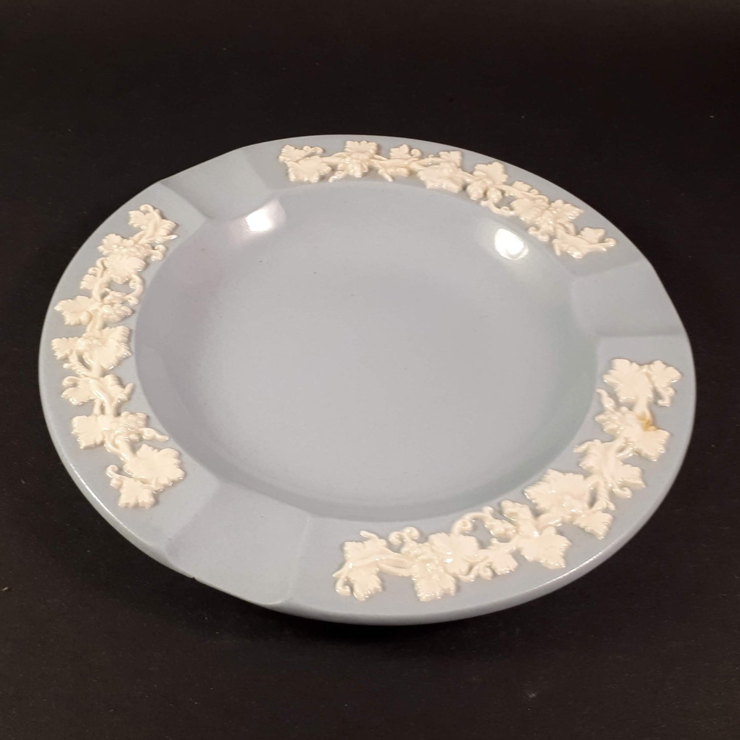 RARE Wedgwood Etruria and Barlaston large Ashtray 5 3/4 " inches