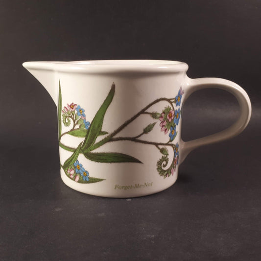 Portmeirion Botanic garden Myosotis Palustris "Forget me not "Creamer-