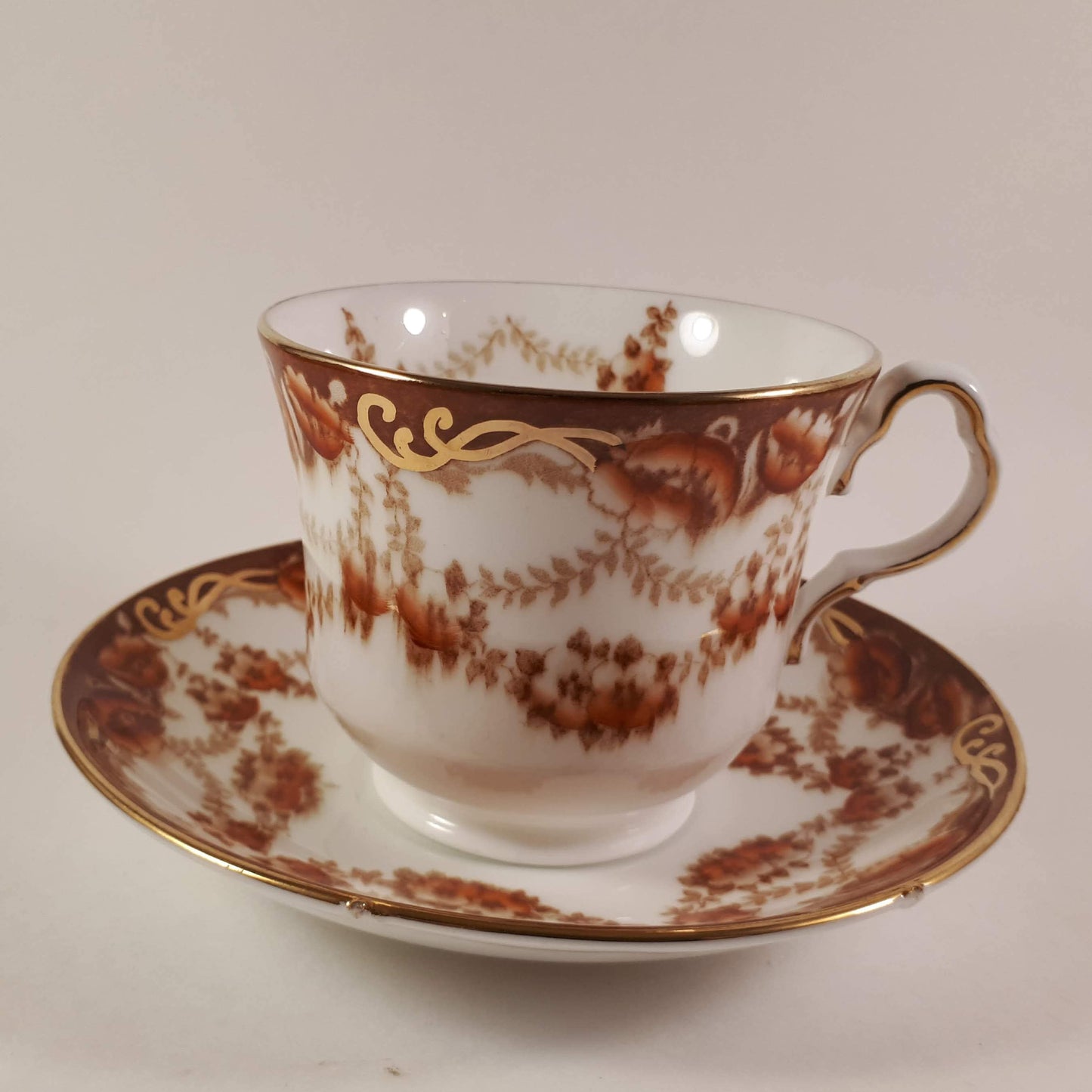 RARE !! Collingwoods 134 bone china cup and saucer set made in England.