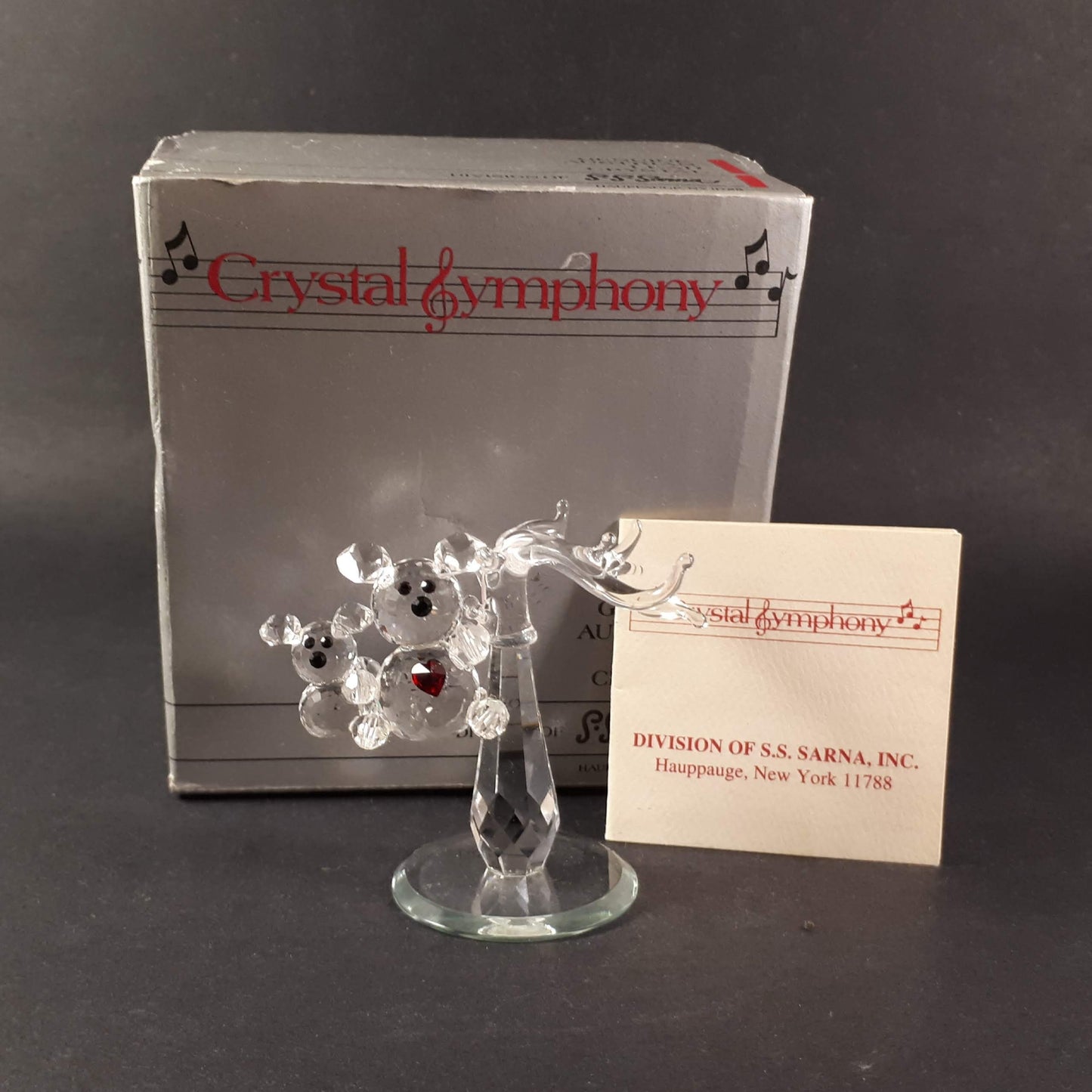 Beautiful Vintage Crystal Symphony austrian fine crystal teddy bears figurine