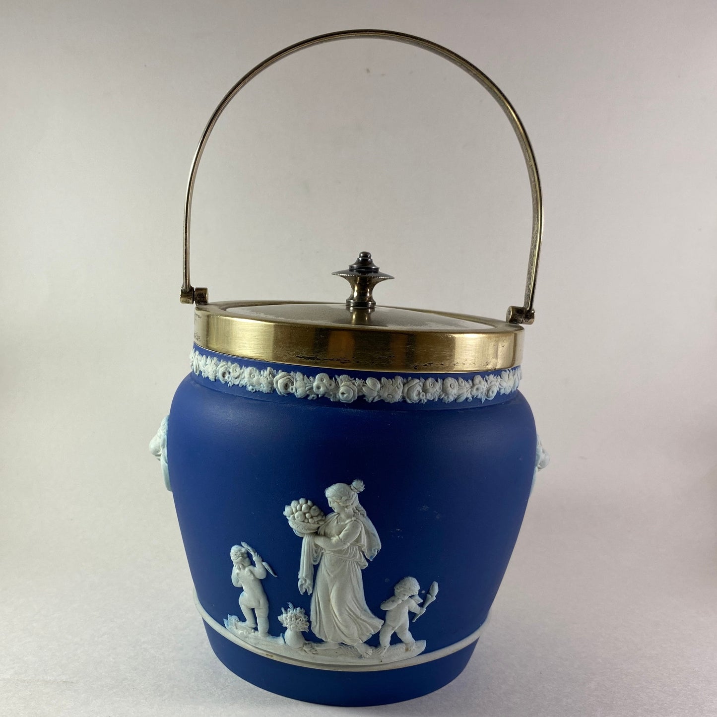 RARE !! Wedgwood Cobalt Blue Jasperware sacrifice Biscuit Barrel from 1800s