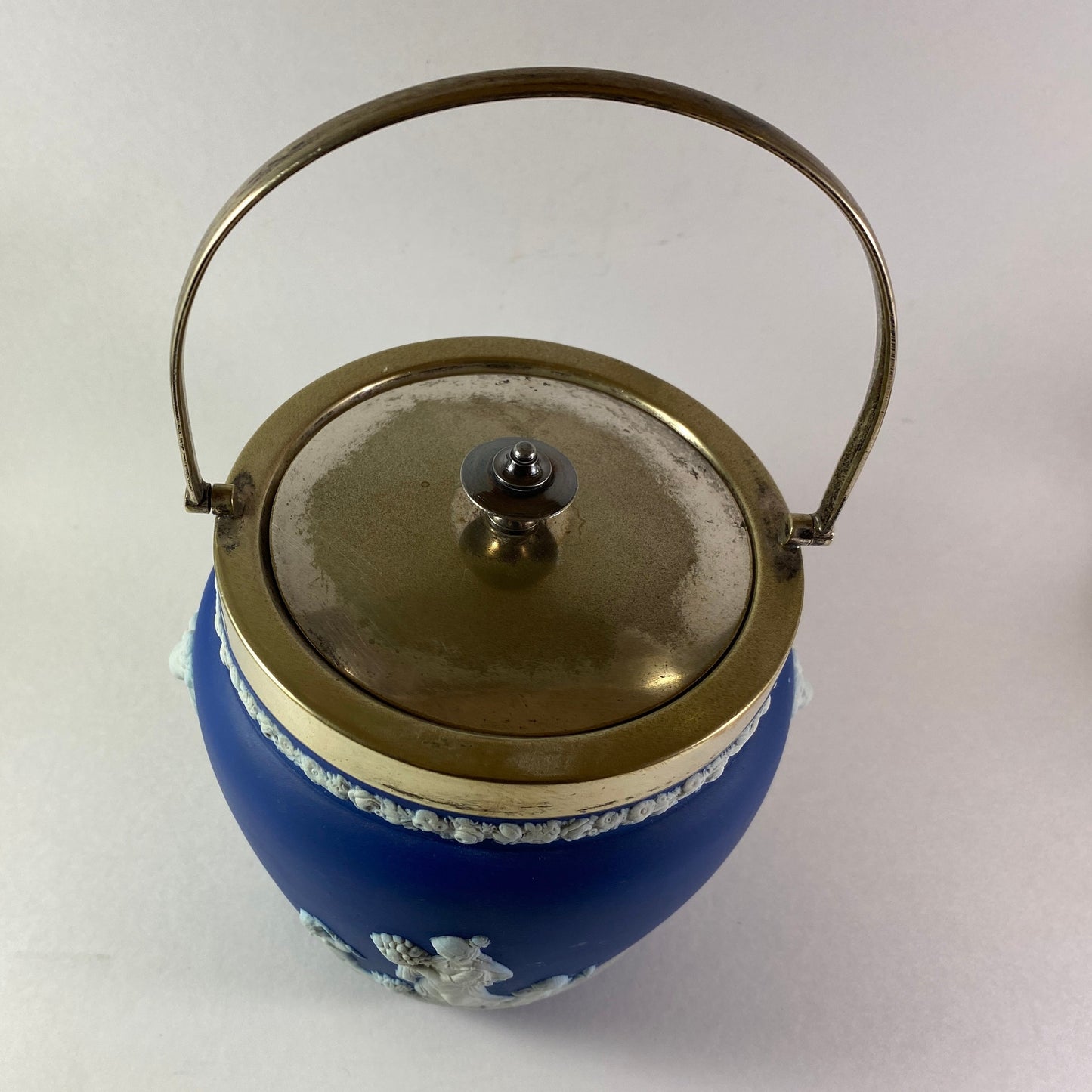 RARE !! Wedgwood Cobalt Blue Jasperware sacrifice Biscuit Barrel from 1800s